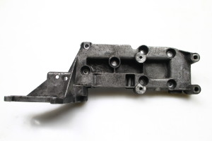 Alternator bracket - 30757068