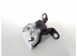 TOYOTA Hilux (2005–2015) Front door lower hinge 68740-52010 - 2