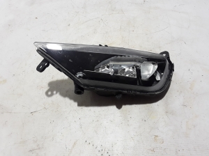  Front bumper fog lamp 