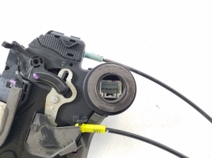 TOYOTA Hilux (2005–2015) Rear side door lock 69050-0K040 - 3