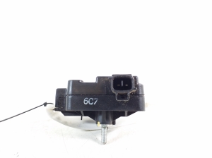 LEXUS GS (2005–2011) Kütuse täiteava korgi lukustus 77030-30160 - 3