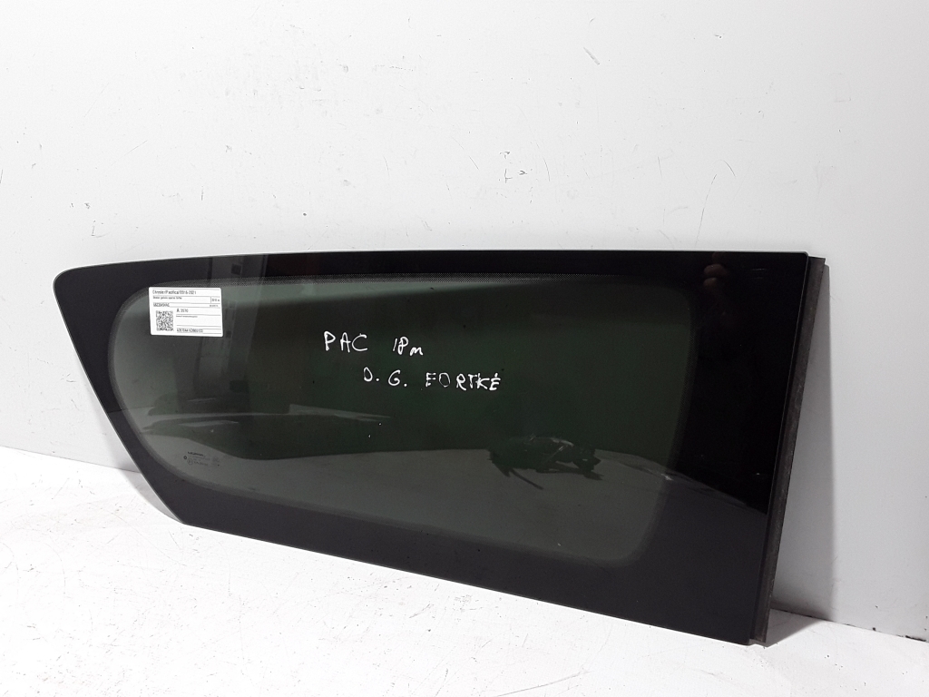 CHRYSLER Pacifica 2 generation (RU) (2016-2023) Right side rear body window 68238494AC 22448759