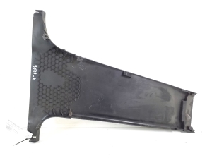 Mercedes Benz C-Class 204 (2007–2014) Keskpiilari siseviimistlus A2046900525 - 2
