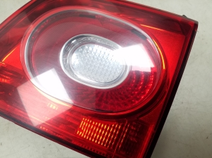Volkswagen Tiguan (2007–2016) Tagatuli tagaluugil 5N0945094B - 5