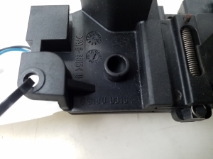 BMW 5 SERIES E61 (2004–2010) Parcel shelf lifter - 4