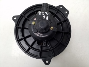 Mazda 323 VI (1998–2004) Heizungsgebläsemotor HB1118940000 - 2
