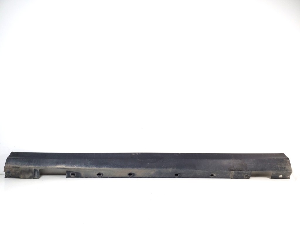 MERCEDES-BENZ C-Class W204/S204/C204 (2004-2015) Left Side Plastic Sideskirt Cover A2046900340, A2046980354 21029929