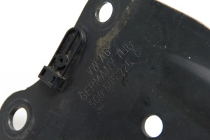 Volkswagen Golf VII (2012–2026) Tagumine õõtshoob 5Q0505226C - 2