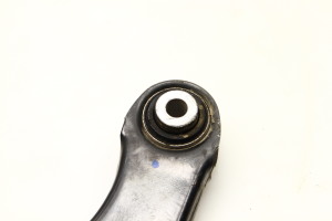 Volkswagen Golf VII (2012–2026) Tagumine õõtshoob 5Q0505323D - 4