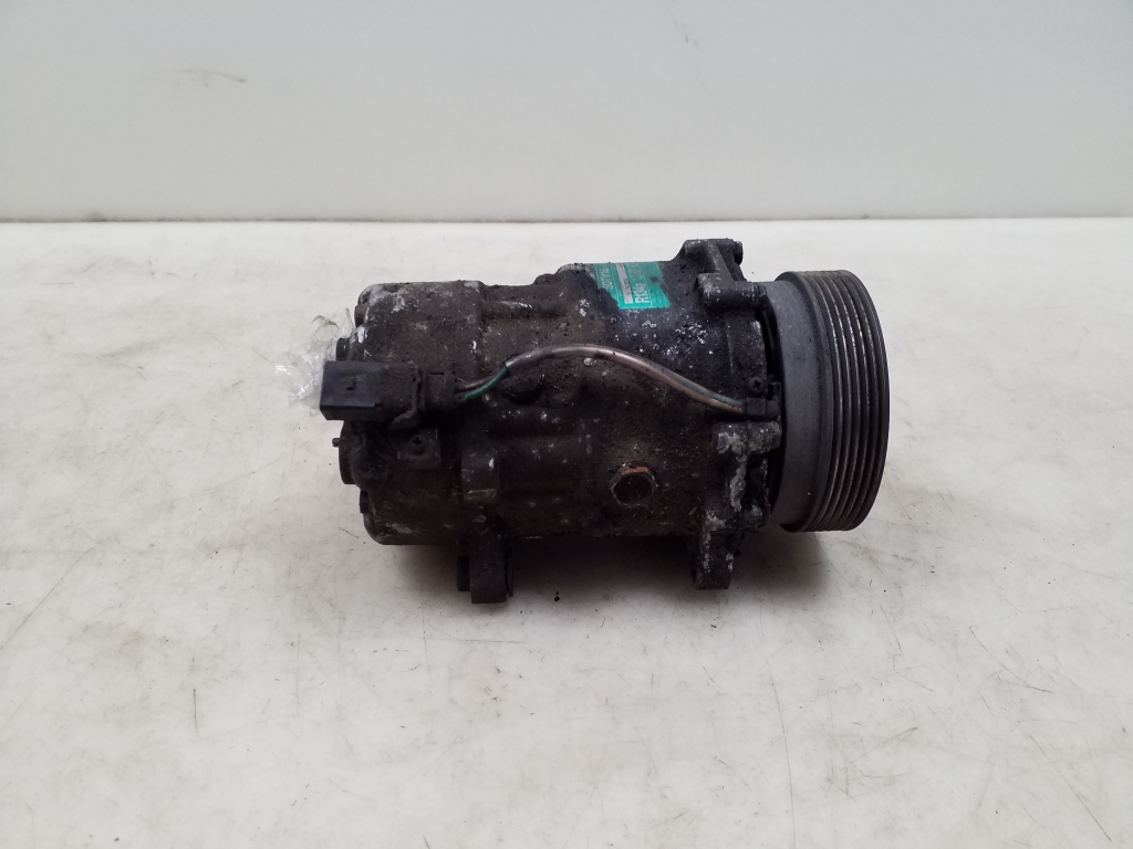 AUDI A3 8L (1996-2003) Air Condition Pump 1J0820803F 25066925