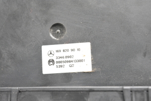 Mercedes Benz A-Class 169 (2004–2012) Heated seat switch 1698209010 - 5