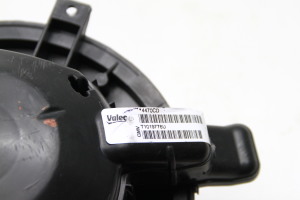 Opel Meriva (2010–2017) Salongi puhuri mootor T1019776U - 2