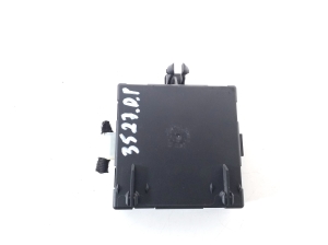 Mercedes Benz C-Class 204 (2007–2014) Esiukse juhtplokk A2048702026 - 2