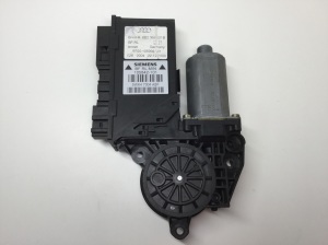 Fensterhebermotor vorne - 8E2959801B