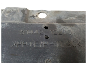 TOYOTA PRIUS Plius V W40 (2011–2018) Front underbody protection 51442-12270 - 2