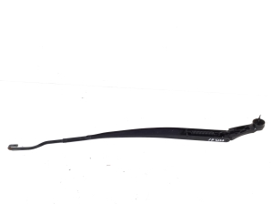  Windshield wiper blade 