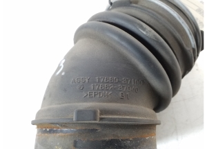 TOYOTA PRIUS Plius V W40 (2011–2018) Õhu sisselaske voolik 17882-37040 - 2