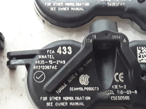Chrysler Pacifica (2016–2026) Rehvirõhu andur 68313387AC - 3