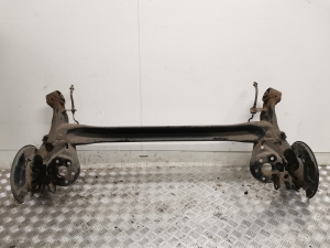  Rear axle beam 