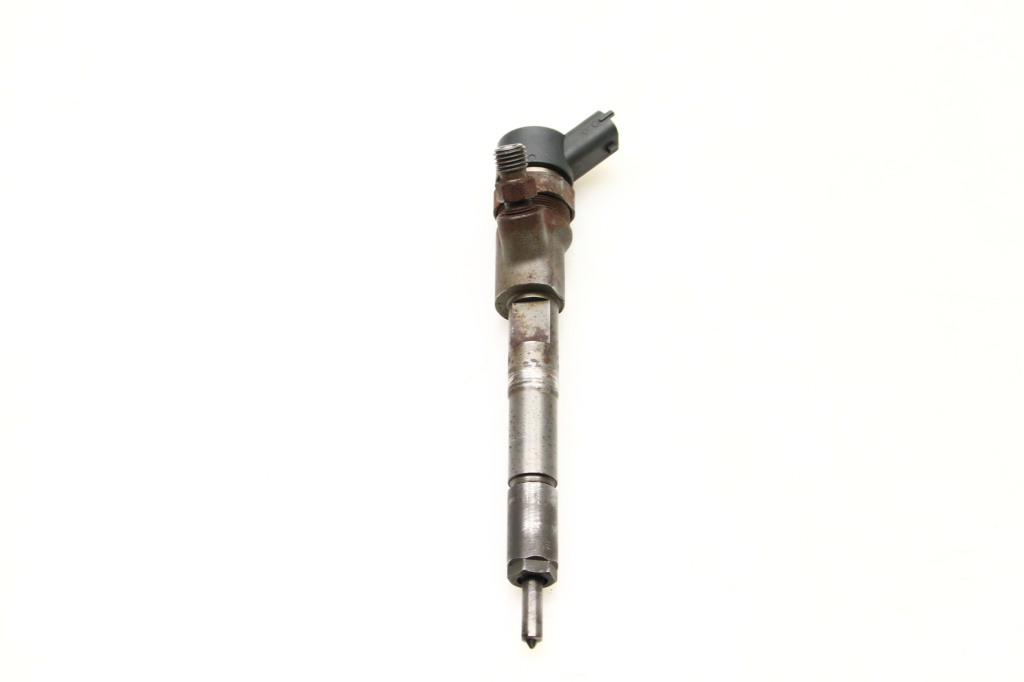 Used TOYOTA Corolla Fuel injector 2367033040