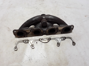   Exhaust manifold 