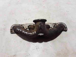   Exhaust manifold 