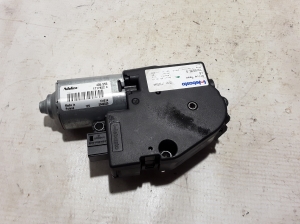 BMW 5 SERIES F10 (2010–2017) Katuseluugi mootor 7316535 - 2