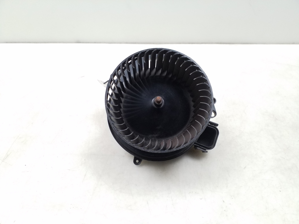 BMW 3 Series F30/F31 (2011-2020) Motor încălzitor interior 25067186