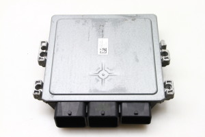 Peugeot 3008 (2009–2016) Engine control unit 9676761080 - 2