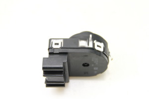 Chevrolet Cruze (2015–2026) Mirror control switch 13272182 - 4