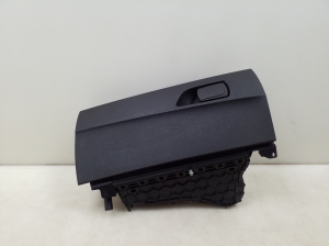 Glove box