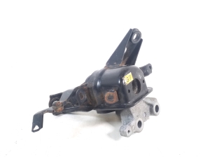TOYOTA PRIUS Plius V W40 (2011–2018) Engine mount 12305-37301 - 2