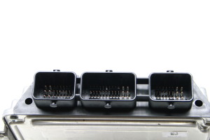 Ford Focus (2004–2011) Engine control unit 8M5112A650XC - 2