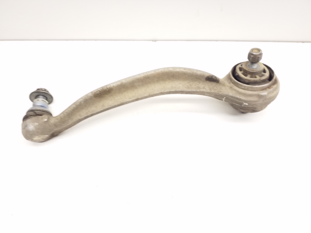 Mercedes Benz C-Class 205 (2014–2021) Eesmine õõtshoob A2053301505 Mercedes Benz C-Class 205 (2014–2021) Eesmine õõtshoob A2053301505