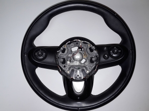   Steering wheel 