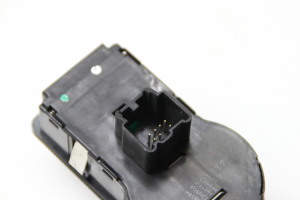 Chevrolet Cruze (2009–2015) Headlight switch 13301757 - 2