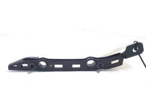 Mercedes Benz GLA-Class 156 (2013–2019) Tagakaitseraua kinnitus A1568850421 - 3