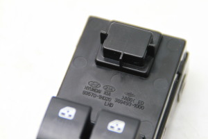 Kia ceed (2006–2012) Front door glass switch 935701H020 - 3