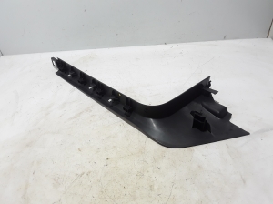 Volkswagen Tiguan (2007–2016) Sisemine läveliist 5N0863484 - 3