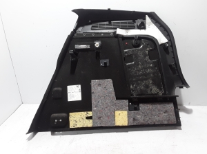 Volkswagen Tiguan (2007–2016) Pakiruumi külgpolster 5N0867427 - 2