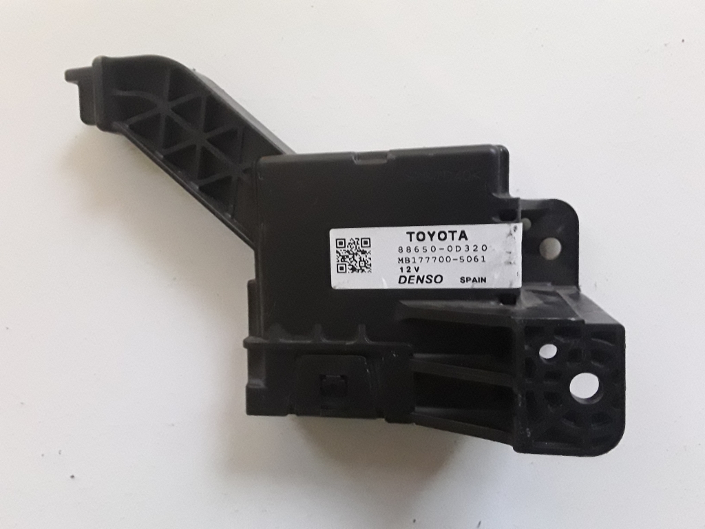 TOYOTA Yaris 3 generation (2010-2019) Muut ohjausyksiköt 886500D320 23825730