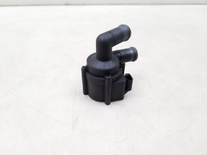 Volkswagen Tiguan (2007–2016) Tsirkulatsioonipump 5N0965561 - 2