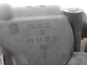 Volkswagen Tiguan (2007–2016) Kühlmittelthermostat 03L121132 - 2
