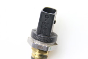  High pressure fuel line sensor 