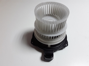 TOYOTA Prius W50 (2015–2020) Heater blower motor 5272 - 3