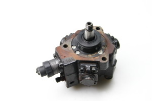 Hyundai i40 (2011–2026) Fuel pump 331002A420 - 3