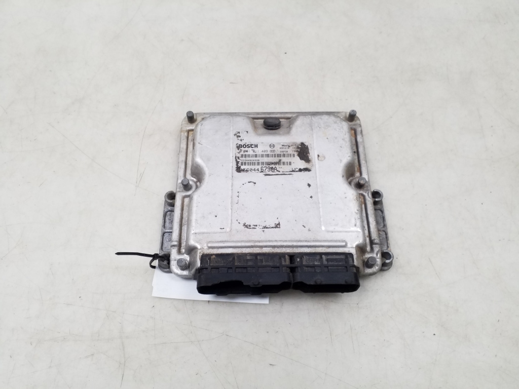 JEEP Cherokee 2 generation (XJ)  (1997-2001) Μονάδα ελέγχου κινητήρα ECU P56044679AA 25068549