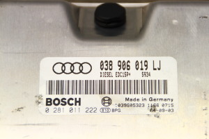 AUDI A4 B6 (2000–2005) Motorsteuergerät 038906019LJ - 3