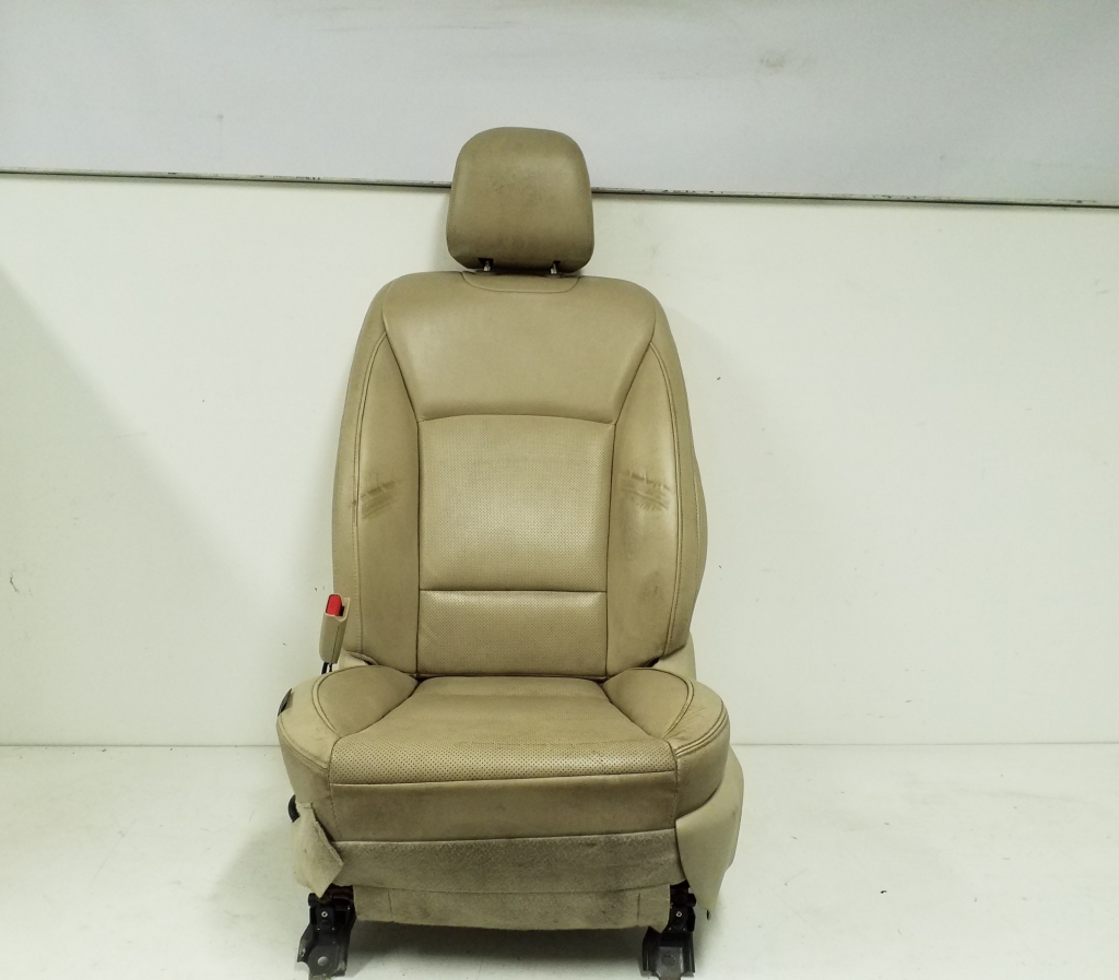 SUBARU Legacy 6 generation (2015-2020) Pravé přední sedadlo 25068443