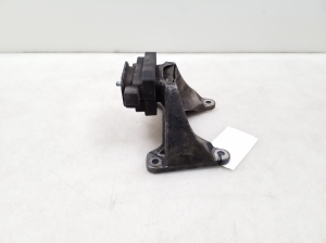 BMW 5 SERIES E61 (2004–2010) Mootori kinnitus koos padjaga 6761107 - 2